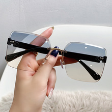 22�¿�o��̫��RŮ���n��W�tֱ��ī�R����Ę�@�ݷ����⾀���R��