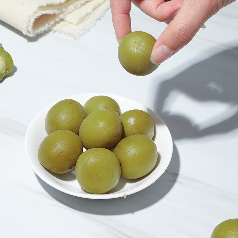 Yanpai crispy green plum tender crispy plum refreshing plum casual snack dried fruit preserves crispy plum 1 pc