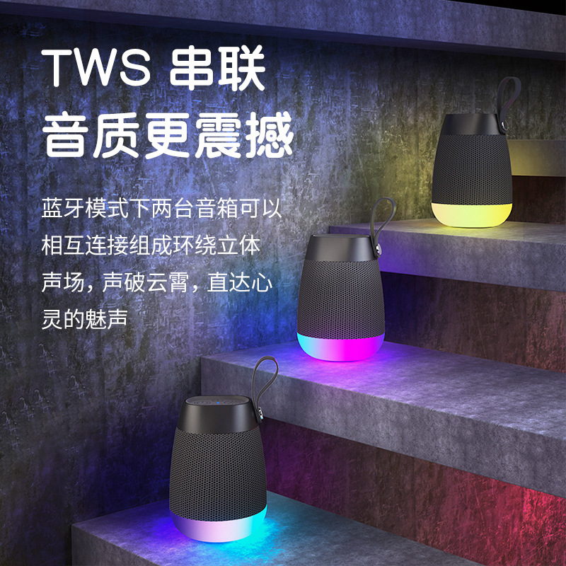 Nuevo altavoz Bluetooth transfronterizo de alta calidad de sonido subwoofer pesado larga duración al aire libre portátil impermeable pequeño sonido