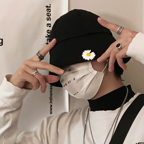 PMO Daisies and Sunflowers Badges, Crew Neck Sweatshirt with G-Dragon and Xiao Zhan Matching Accessories, Ins Style Badges