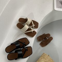 復古低跟夾趾人字拖鞋女2024年夏季新款外穿平底沙灘羅馬風涼拖鞋