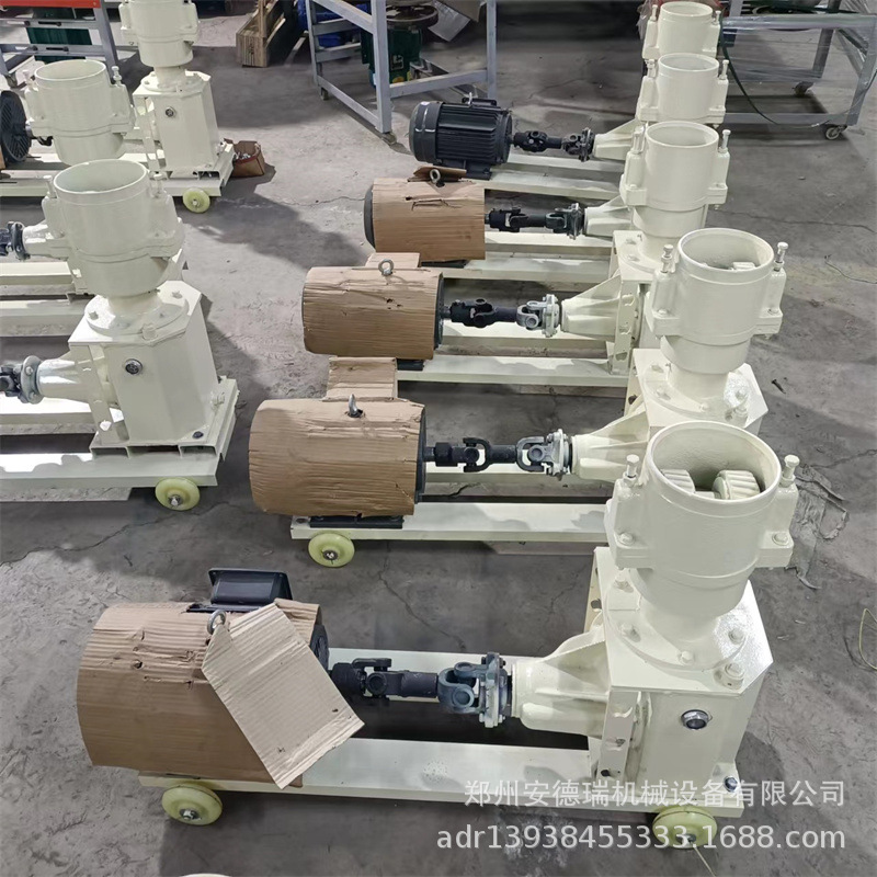 260型牛羊饲料颗粒机 大小型养殖厂鸡猪饲料制粒机柴油饲料造粒机