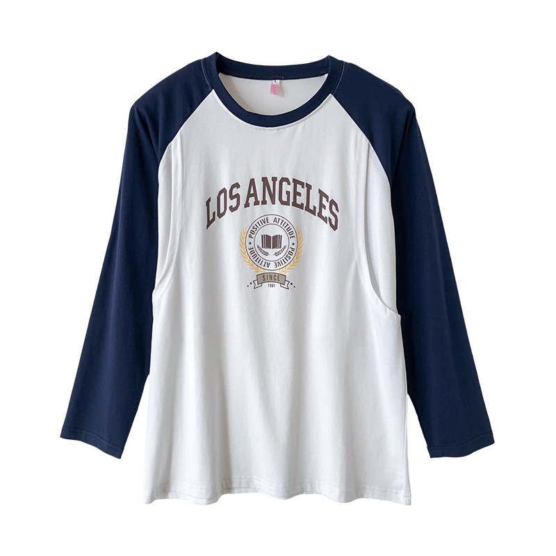 授乳上着のtシャツは外に出ます。|undefined