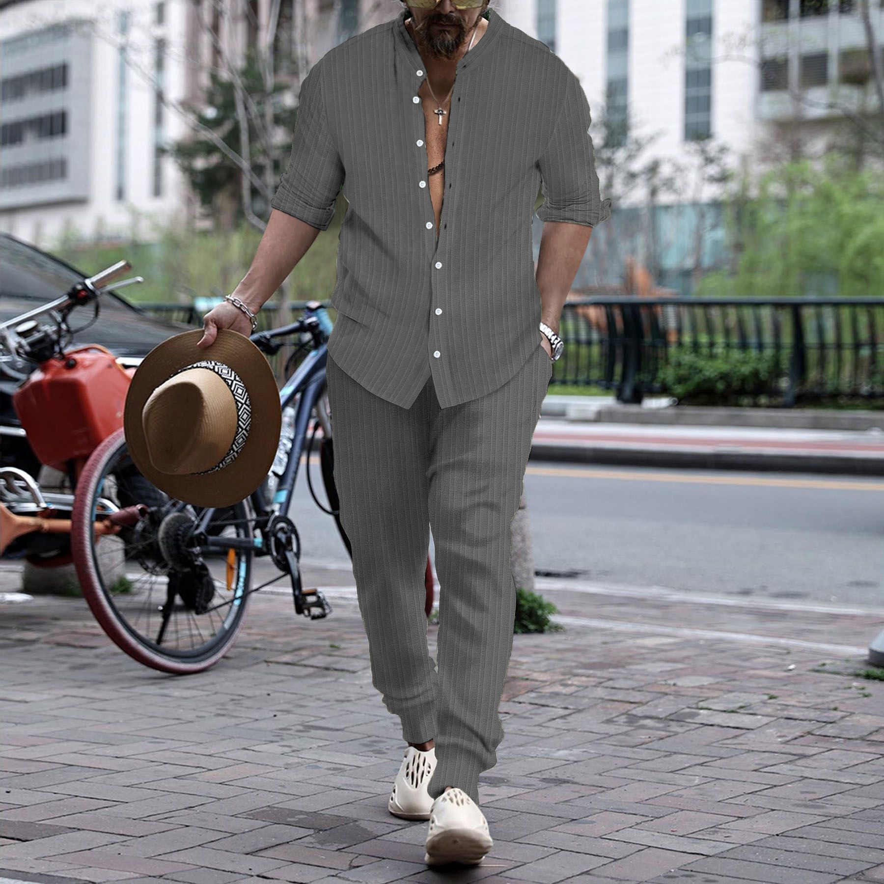 회색