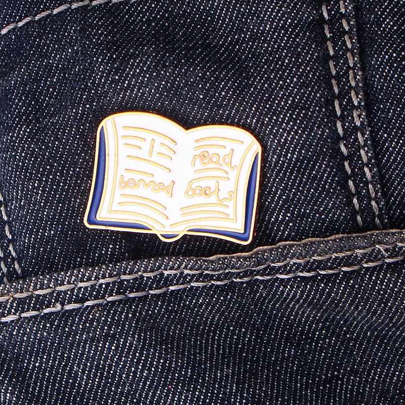 Seleccione estrictamente broche de dibujos animados lindos prendas de vestir bolsas de collar moda de viaje accesorios de diseño fábrica de insignia al por mayor