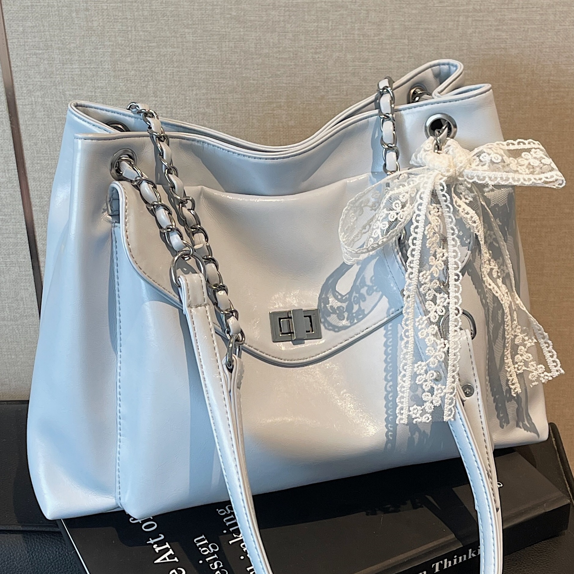 Large Textured Handbag For Women, Versatile Commuter Shoulder Bag_voghion.com