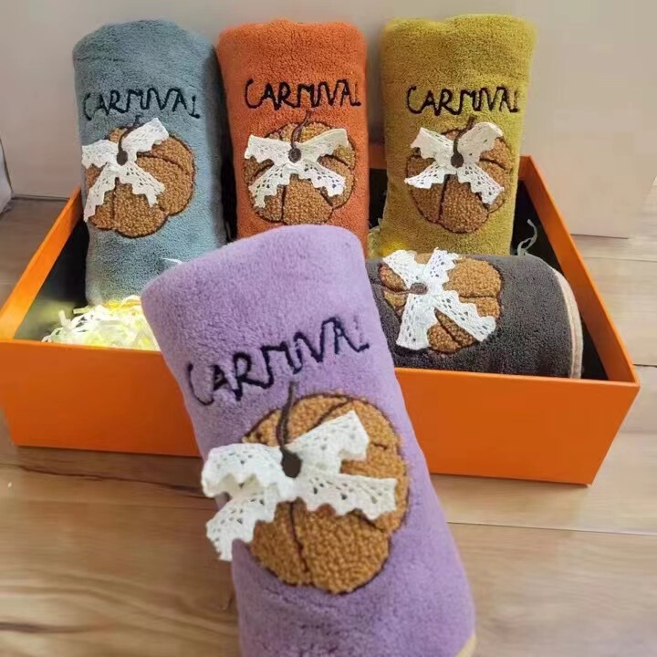 Yubo coral velvet absorbent embroidered pumpkin towel Cute Korean gift towel warm velvet towel gift box