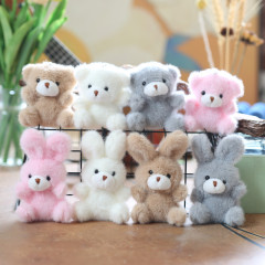 ネットの赤いかわいい萌え白いウサギのペンダントのぬいぐるみのぬいぐるみの熊のバッグのペンダントのキーホルダーの人形