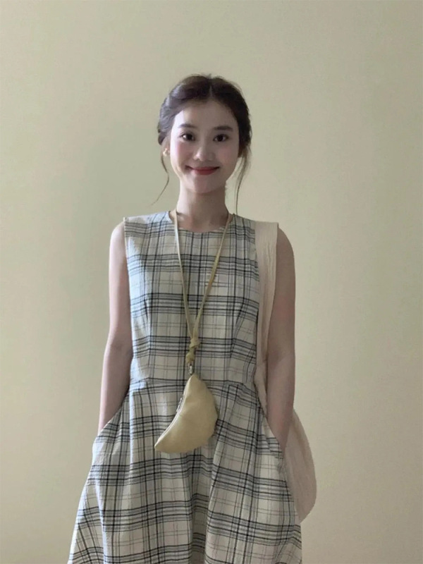 法式复古格纹无袖背心连衣裙女夏季2025新款宽松显瘦气质A字长裙|undefined
