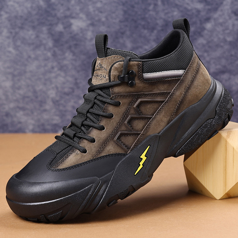 2026春秋新款男士休闲鞋加厚底低帮鞋反绒皮鞋中青年防滑透气潮鞋