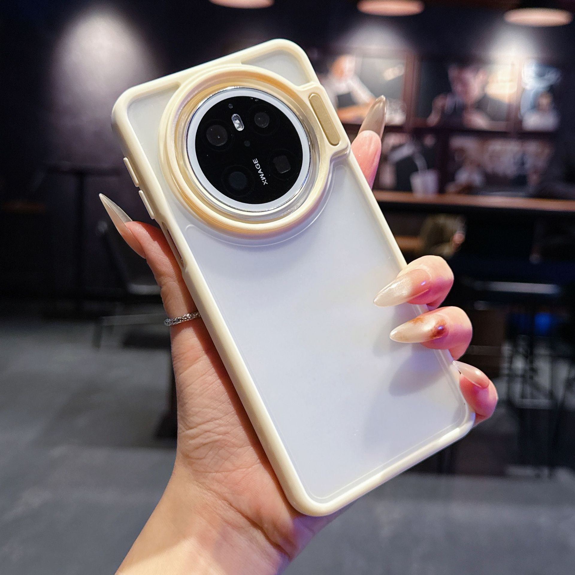 Lens holder [with grooves for glue dripping]—white