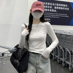 女性用白ボトムシャツ、フィッシュボーンデザイン、右肩長袖Tシャツ、2025春着痩せインナートップ