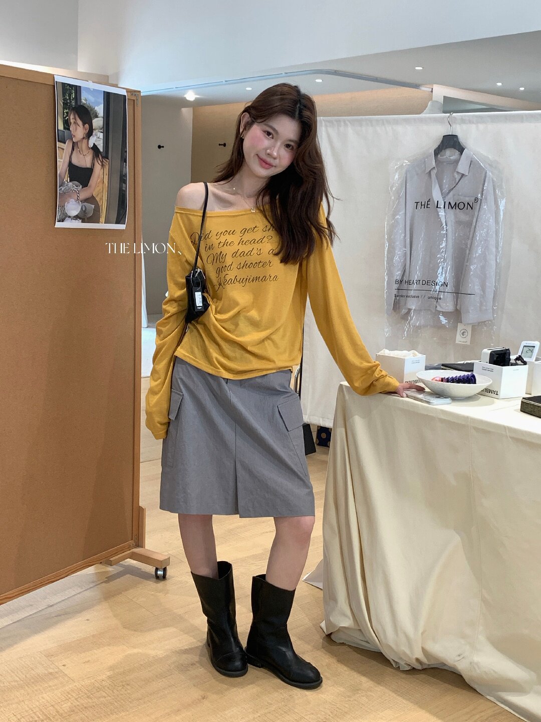 Áo thun nữ tay dài cổ tròn in chữ, phong cách Hàn Quốc, chất liệu cotton thoáng mát — màu đen, màu trắng, màu xám, màu vàng chi tiết 43