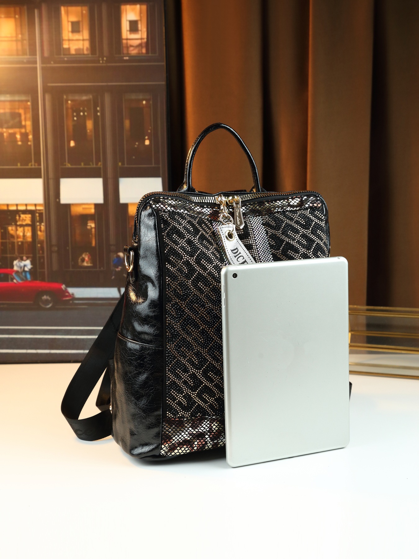 Women's Sequined Casual Backpack Soft Leather Anti-theft Daypack_voghion.com