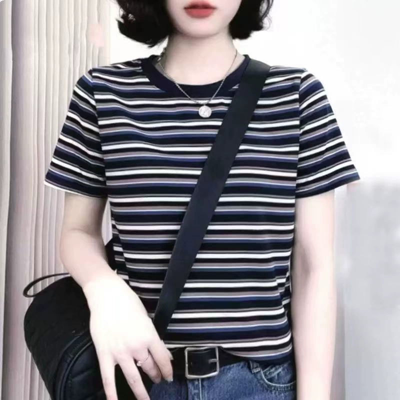 Полосатая футболка, женская футболка с короткими рукавами, весенне-летняя верхняя одежда, новинка 2025 года, летний топ в полоску для мам среднего возраста с круглым вырезом