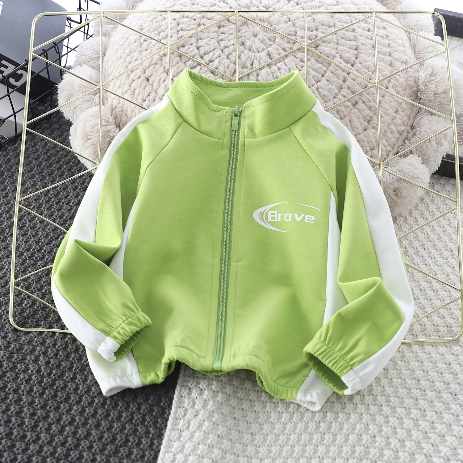 Children's outerwear Spring new style children's clothing, simple and casual, sporty stand up collar zipper sweater,_voghion.com