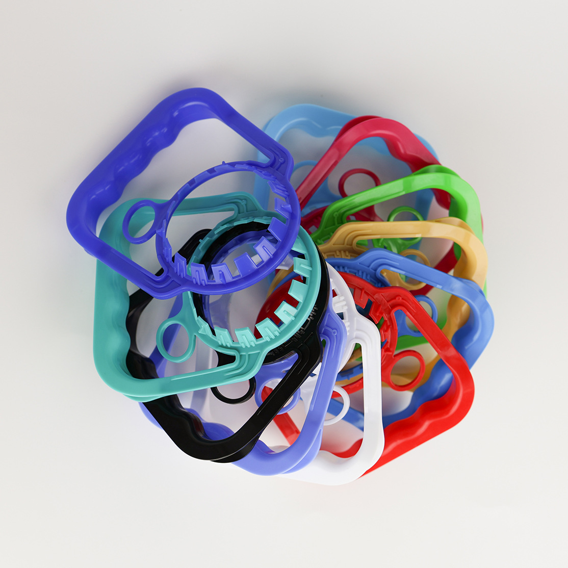 Proveedores al por mayor desechable cubo de agua potable mango de plástico 55 calibre PE mango de cubo de agua mineral mango