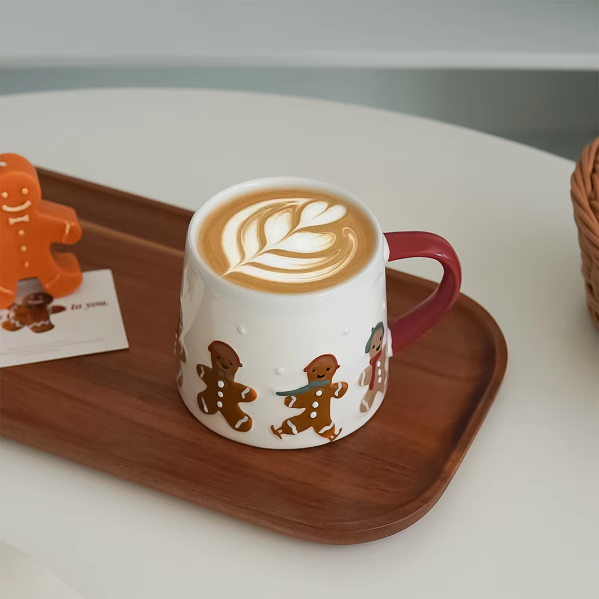 Navidad jengibre hombre patrón taza de cerámica mango de color contraste taza de café de cerámica Qin Sheng taza de agua de cubiertos domésticos