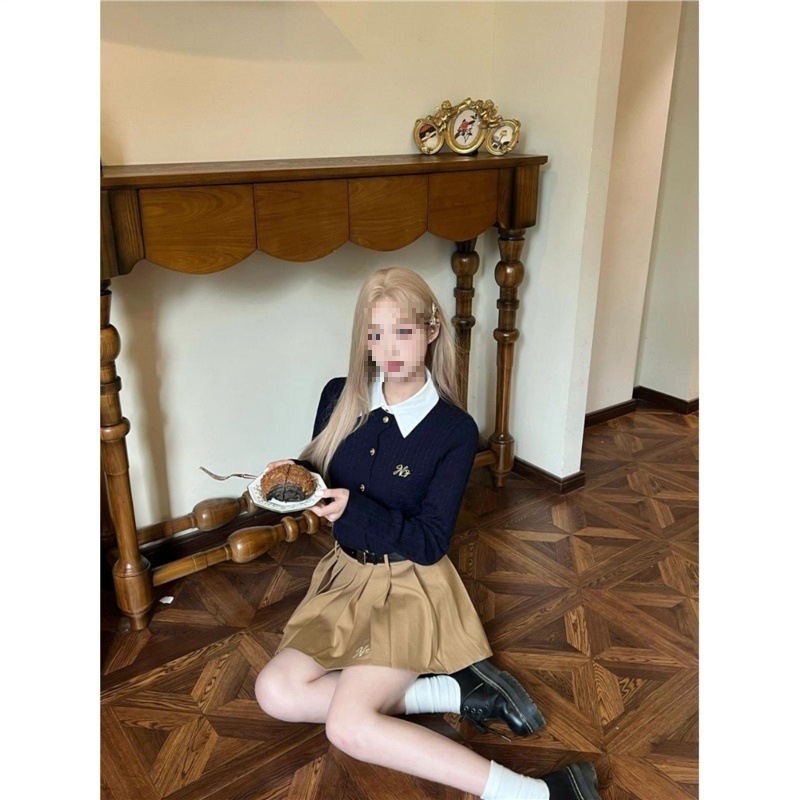 学院风韩系甜辣妹针织开衫衬衫短裙女秋冬2024新款时尚韩版套装女