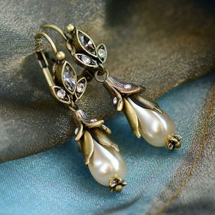 �W���羳�����Ʒ���uŮ������uͨ����͹ŕr�Є���Ůʿ���h