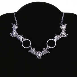 跨境 外贸 亚马逊 哥特吸血鬼三重满月相位蝙蝠之翼项链 厂家直销