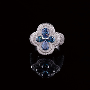 Fashionable Accessible Luxury Blue Four-Leaf Clover Ring S925 Silver Inlaid with D Color High-Quality Moissanite High-End Niche Ring