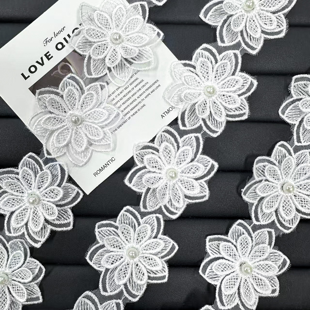 Blanco soluble en agua encaje código de barras doble capa flor tridimensional bordado accesorios de ropa hecha a mano perlas decoración DIY image 2