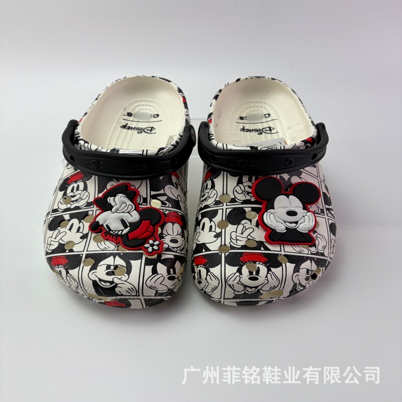 Crocs Mickey and Minnie Couple and Family Casual Trendy Non-Slip Outdoor Korean Style Beach Clogs Slippers Crocs Mickey and Minnie Couple and Family Casual Trendy Non-Slip Outdoor Korean Style Beach Clogs Slippers