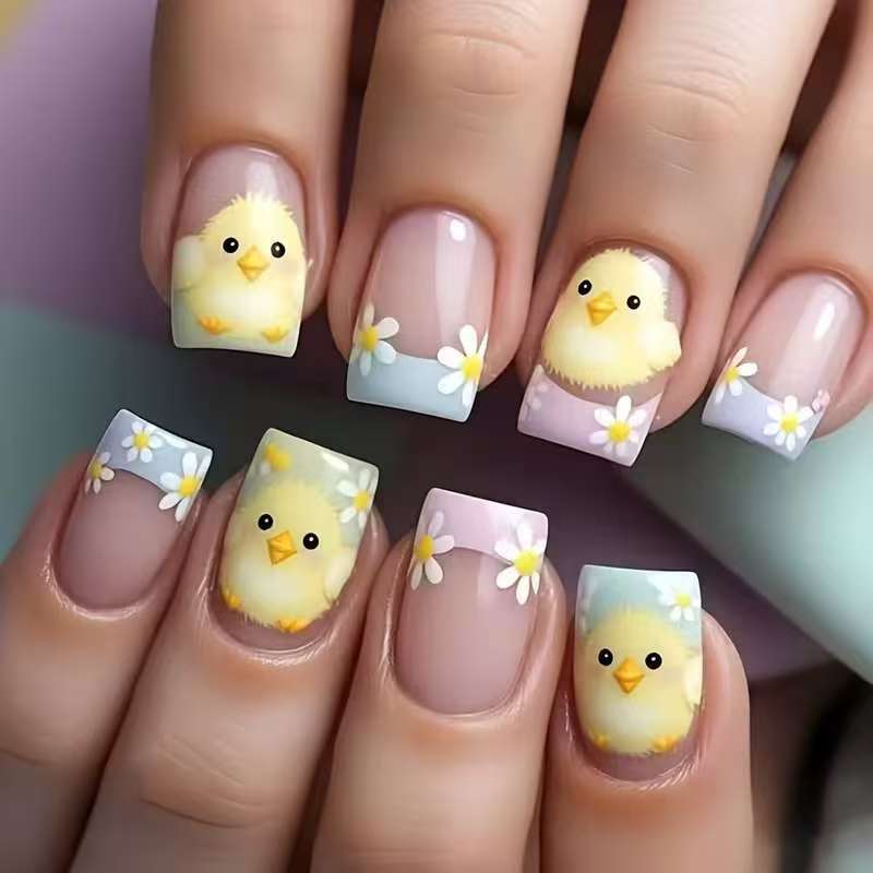 Easter Colorful French-Style Chick Spring and Summer White Daisy Design Short Square Press-On Nails Fake Nails Nail Tips