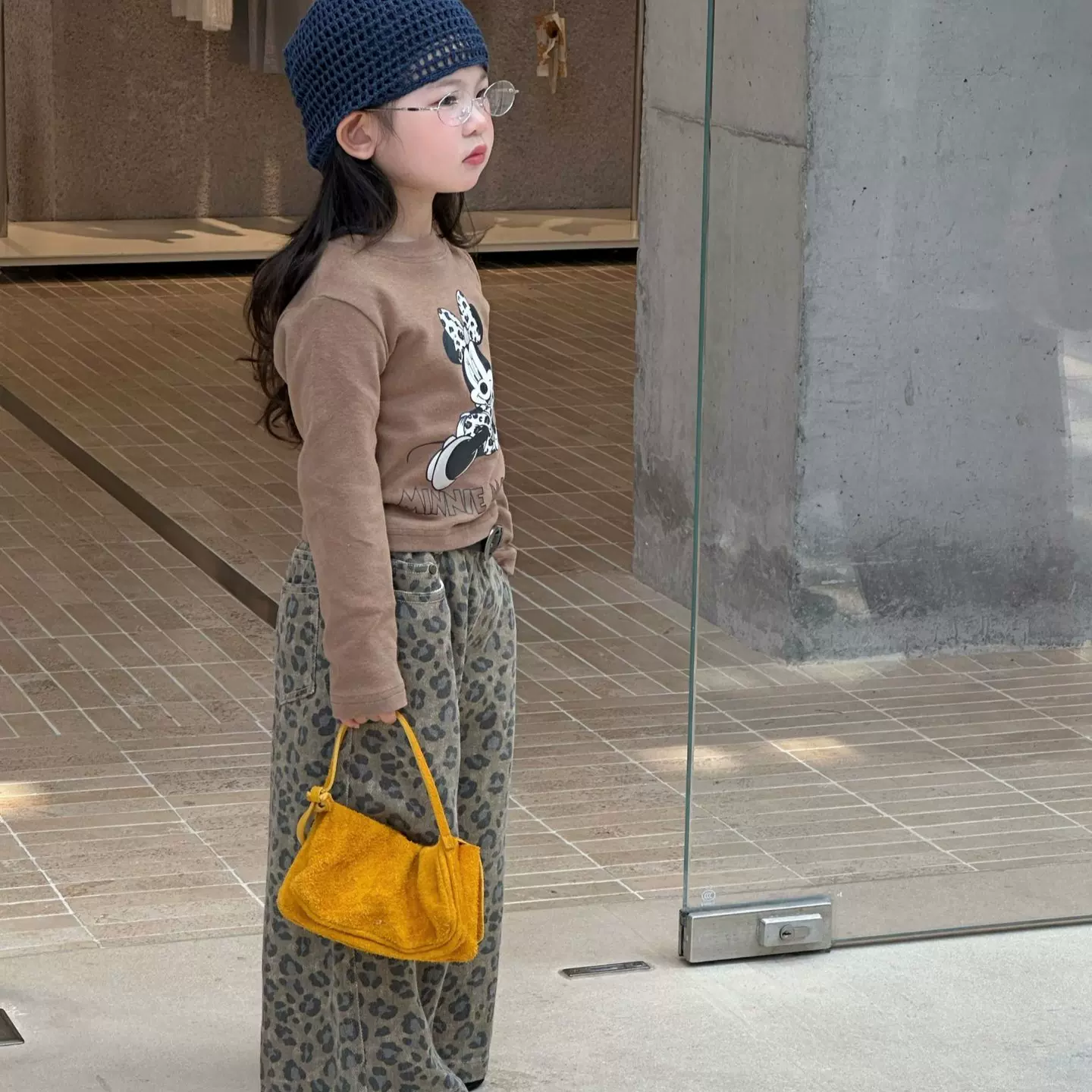 2025秋季新款童装 韩版童装 女童时尚卡通印花长袖T恤  紧身短款T