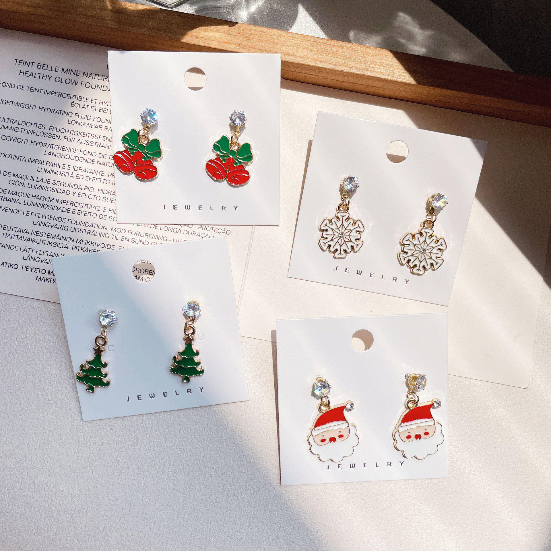 24g Weight Rhinestones Inlay Material Drop Earrings Classification 1 Pair Quantity Festival Occasion Alloy Material Christmas Festival Cartoon Character, Christmas Tree, Santa Claus Pattern Women's Gender Plating, Flakes Design Cartoon Style, Cute Style 1 Pair Christmas Cartoon Style Cute Cartoon Character Christmas Tree Santa Claus Plating Flakes Alloy Rhinestones Drop Earrings 3