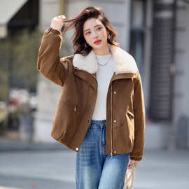 2025秋冬新款羊羔毛翻领派克棉服女短款加厚保暖夹棉外套洋气棉衣