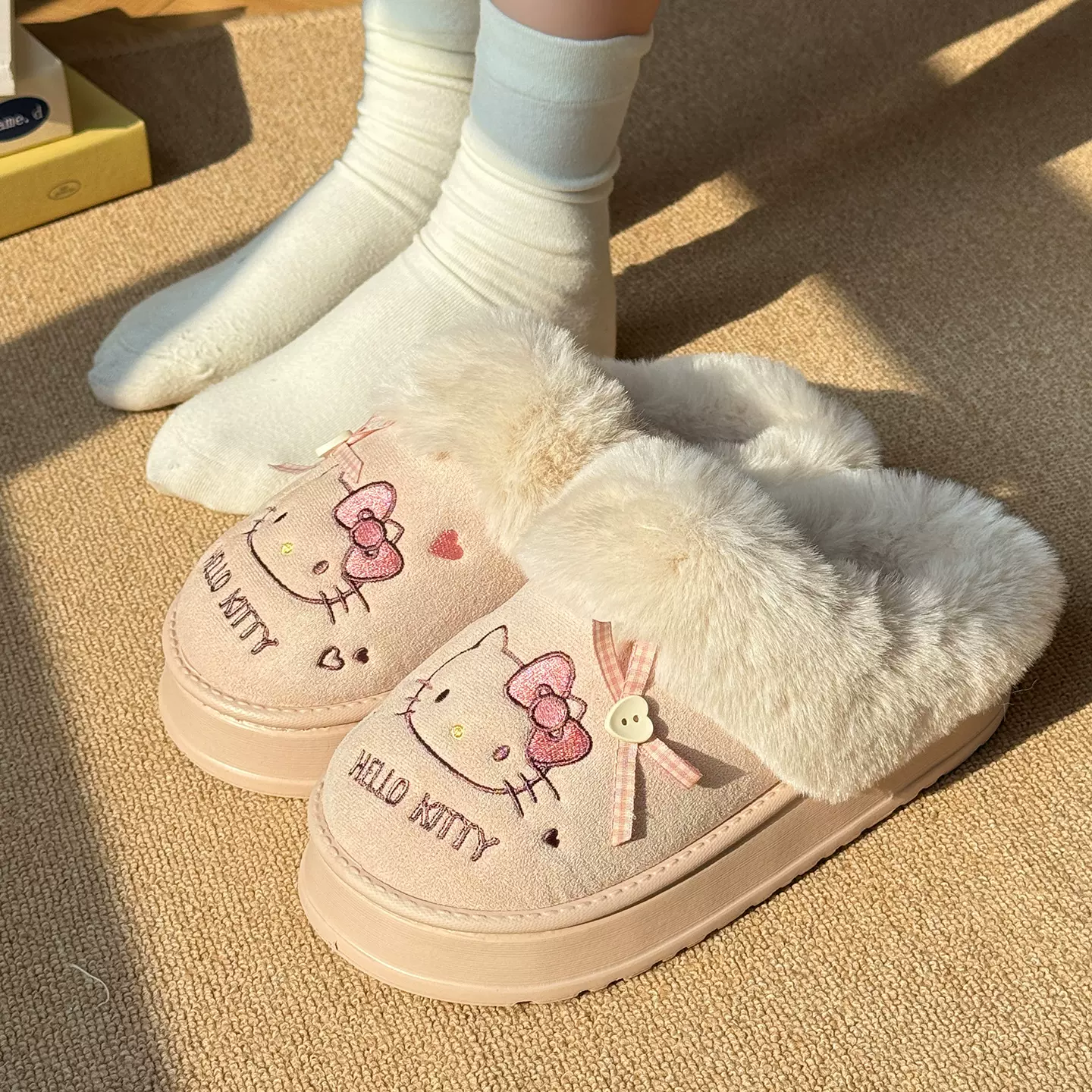 南波万正版KT猫棉拖鞋女款秋冬季可爱居家加绒保暖外穿毛毛拖鞋女