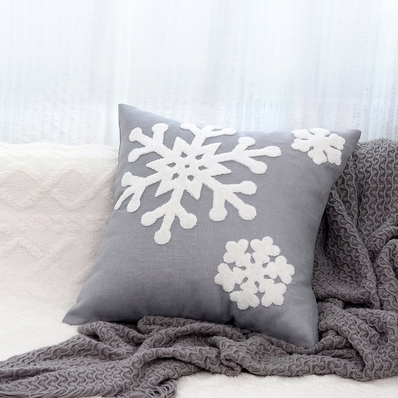 ヘラジカのクリスマスツリーブロンズ枕カバー、秋冬スノーフレーク刺繍クッションカバー45*45、クロスボーダーホットセール|undefined