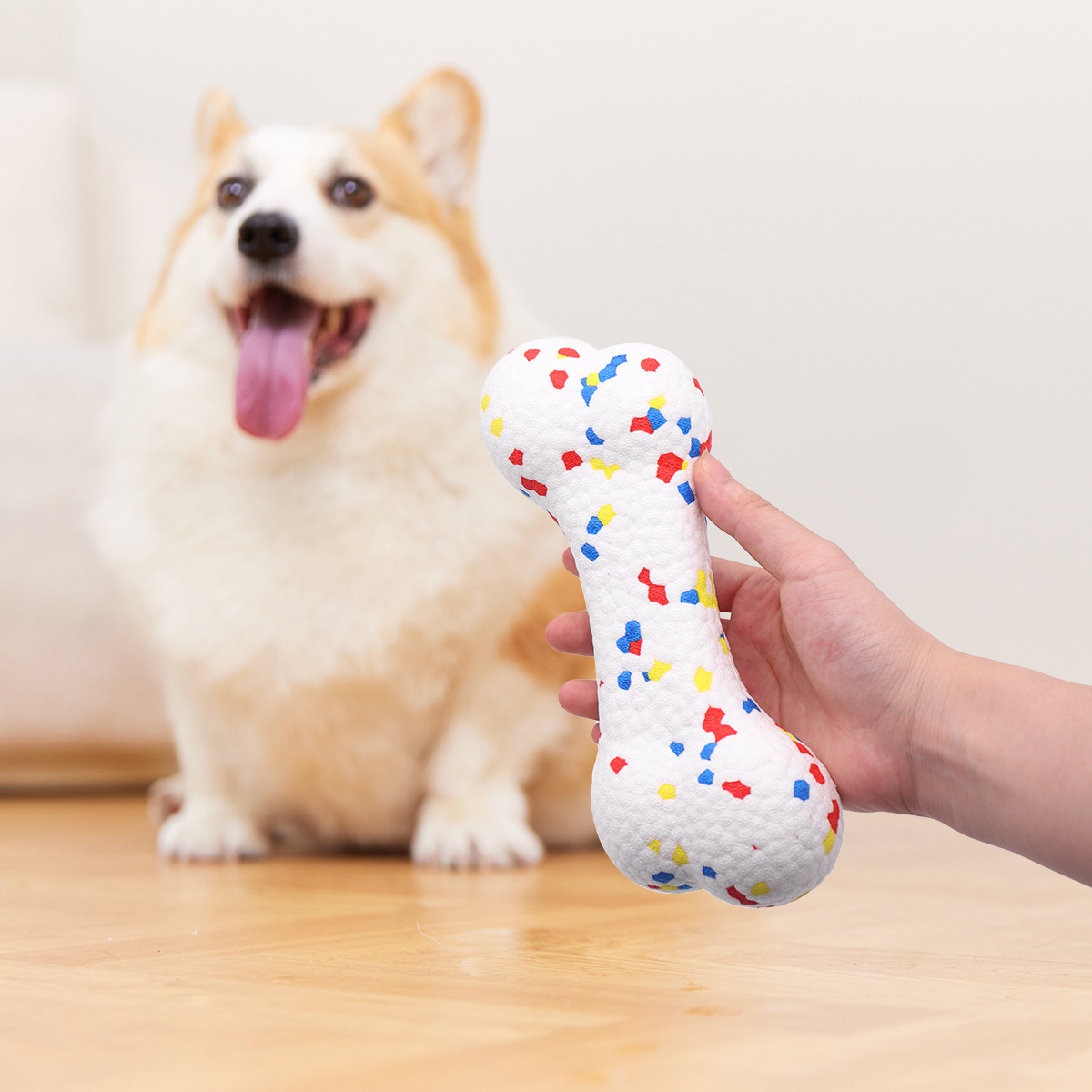 Los juguetes para mascotas no son malos para morder pelotas explosivas