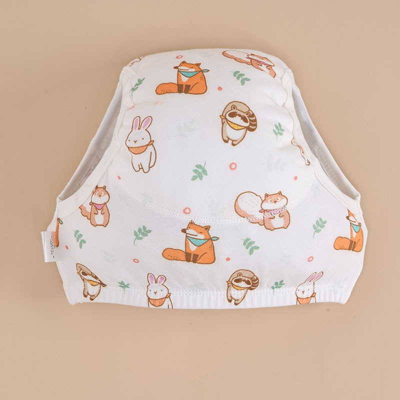 赤ちゃんはトイレのトレーニングパンツのようです。|undefined