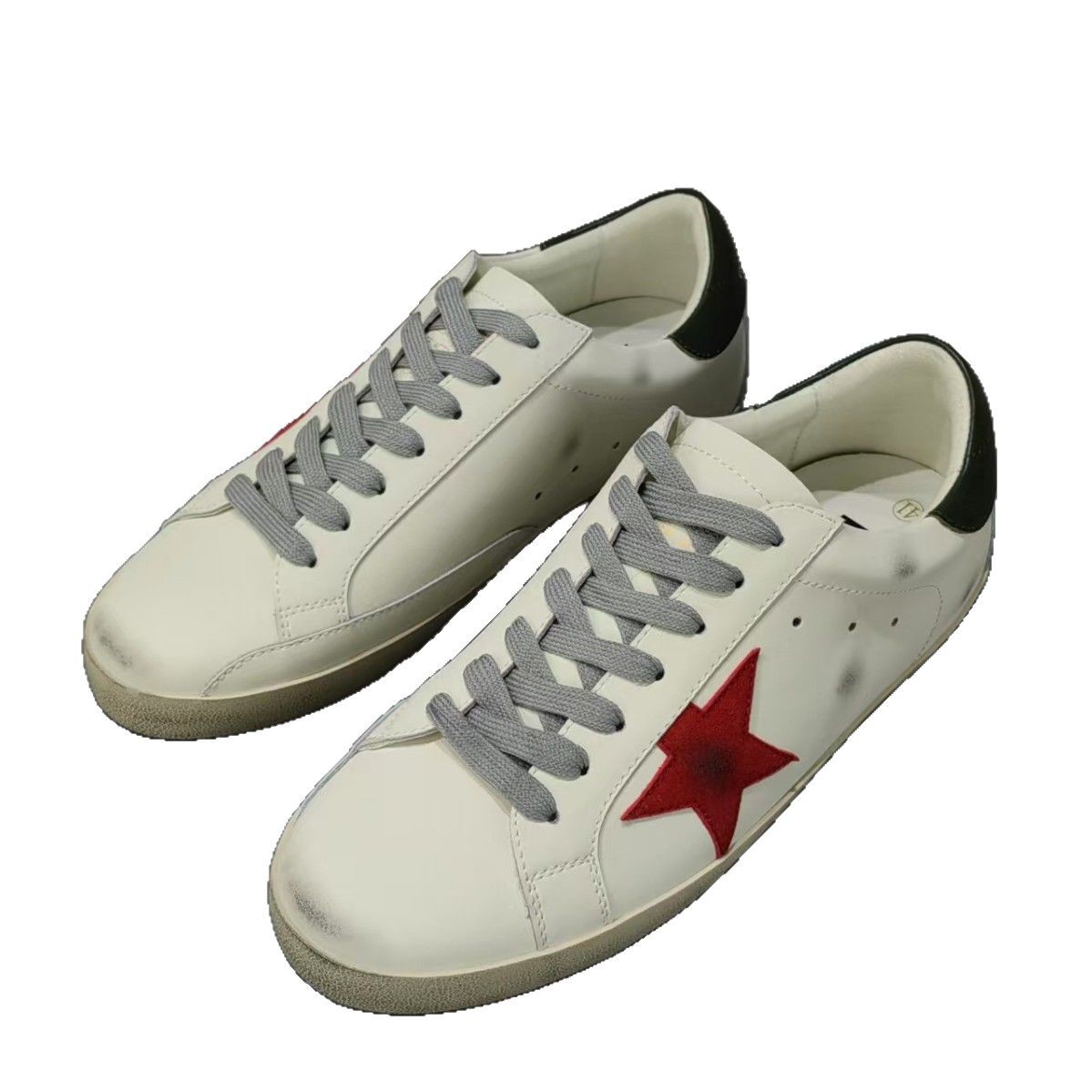 Corea del Sur viejos estrellas pequeños zapatos sucios hombres y mujeres con el mismo estilo retro casual deportes pequeños zapatos blancos 2025 nuevos zapatos sucios