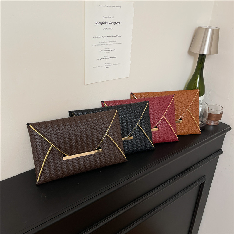 Simple color sólido popular de alto rendimiento sobre de sensación de mujer cena temperamento ligero lujoso moda bolsa de mano casual