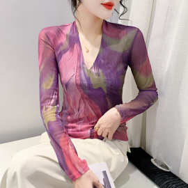女装2023秋冬时尚长袖V领网纱t恤女定位花上衣一件起批代发包邮