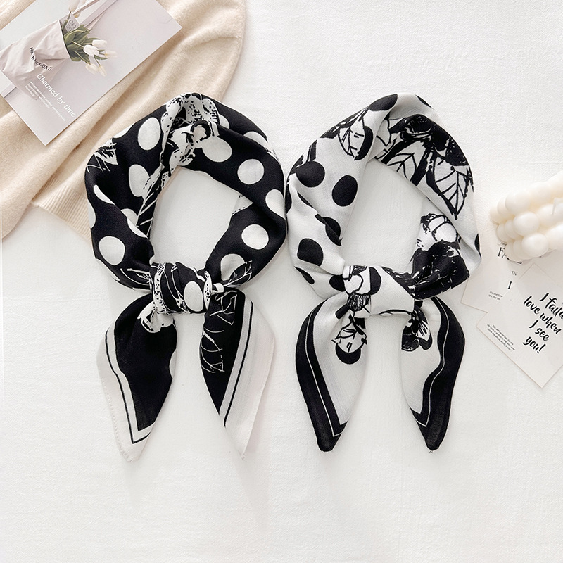 Diseño de impresión retro temperamento de moda toallas cuadradas herringbone de alta calidad estilo exterior elegante toallas de seda decorativas