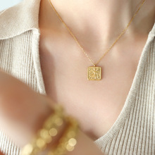 希腊隐形的翅膀小天使正方形吊坠锁骨项链 钛钢材质镀18K真金首饰