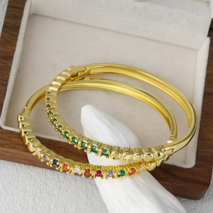 �b㌿羳ins�r���p���~育�ɫ�ʯ���C С���OӋ��Ůʿ���C�����l