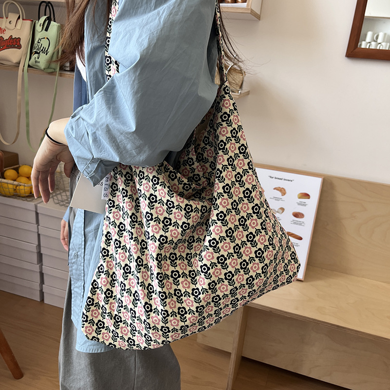 블랙 핑크 꽃