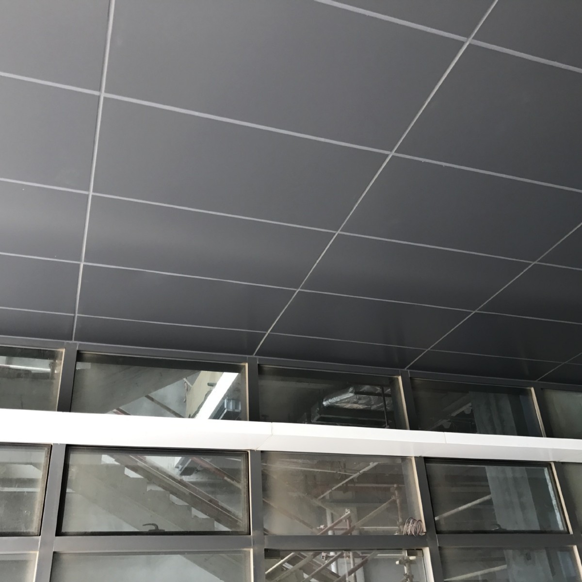 烤漆幕墙铝单板吊顶灰色铝单板密拼铝单板多种规格室内吊顶铝单板