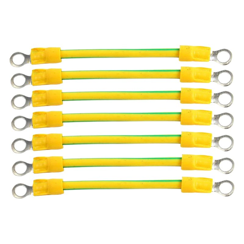 Желто-зеленая линия двойн-цвета заземляя оборудование перемычки провода заземляя линию изолированный кабель электрического провода