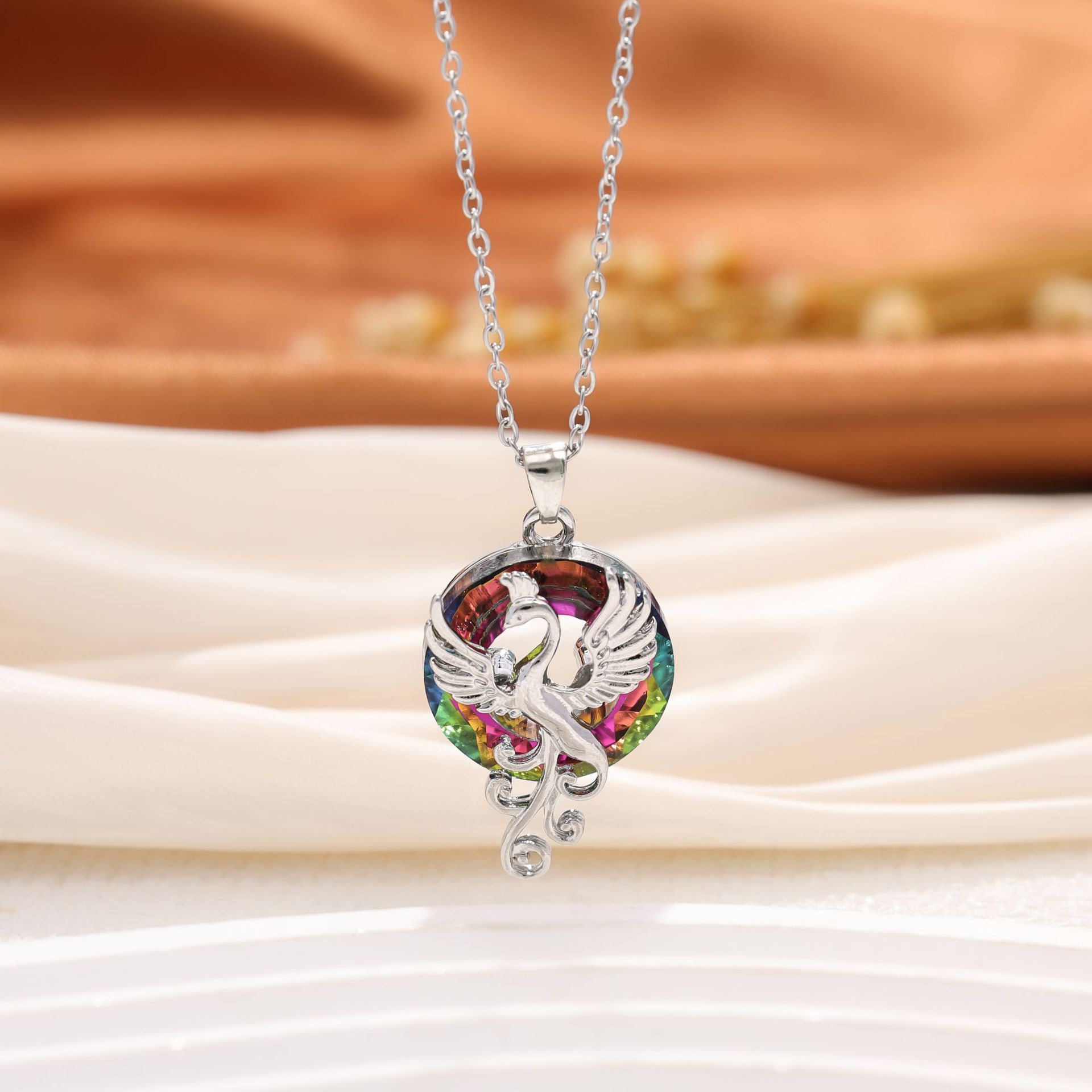 Nicho de diseño de colorido pájaro de fuego Phoenix personalidad colgante exagerado multicolor cadena cruzada universal artículos de mujer