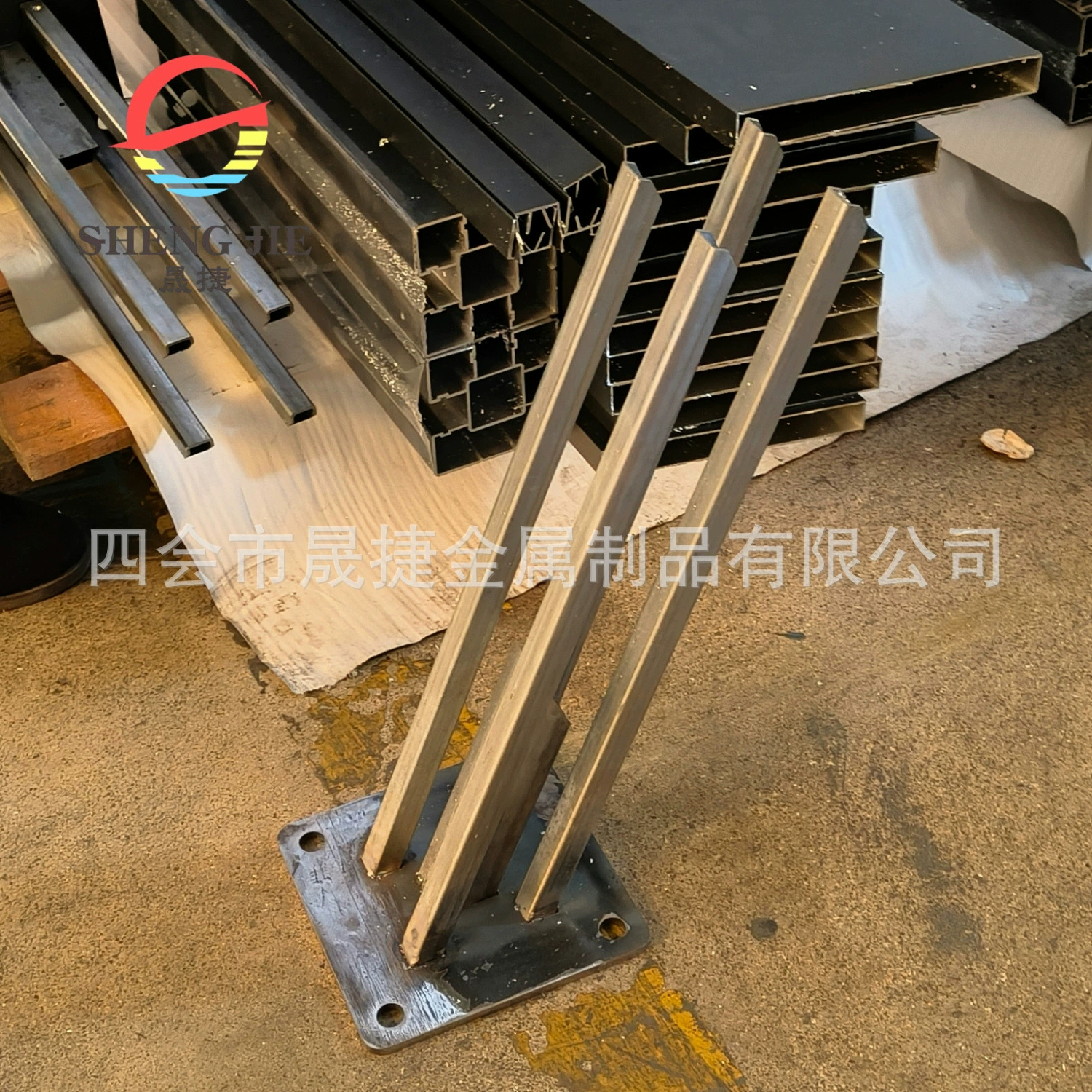 Производители нового китайского стиля алюминиевого искусства ограждения вилла забор двор забор алюминиевый сплав ополад основание колонны