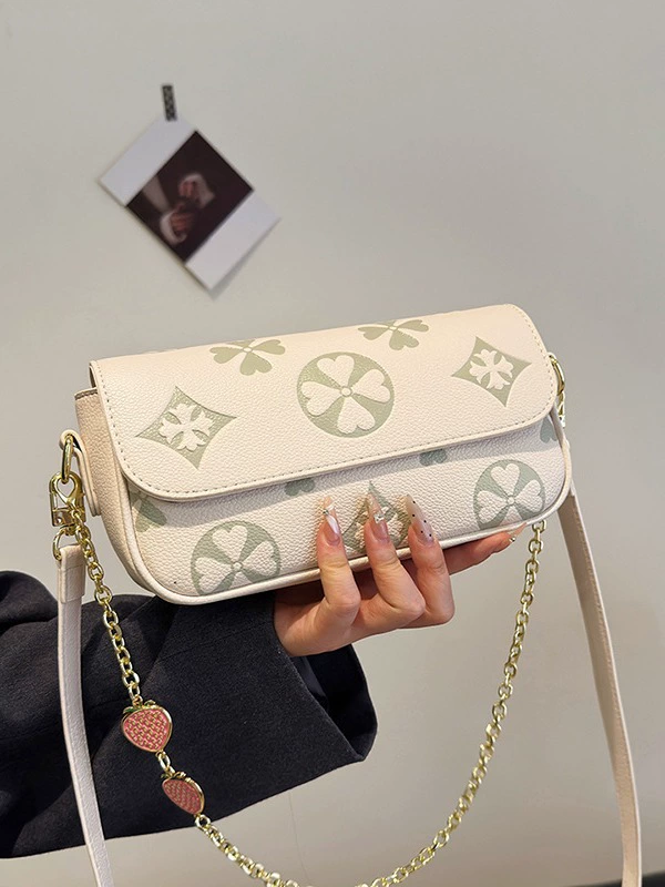 Стильная маленькая clutch сумка