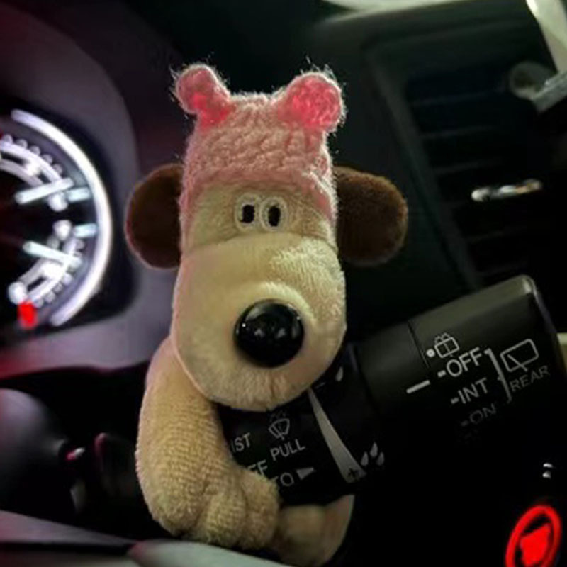 Шерстяная розовая шапка - украшение Хуобань