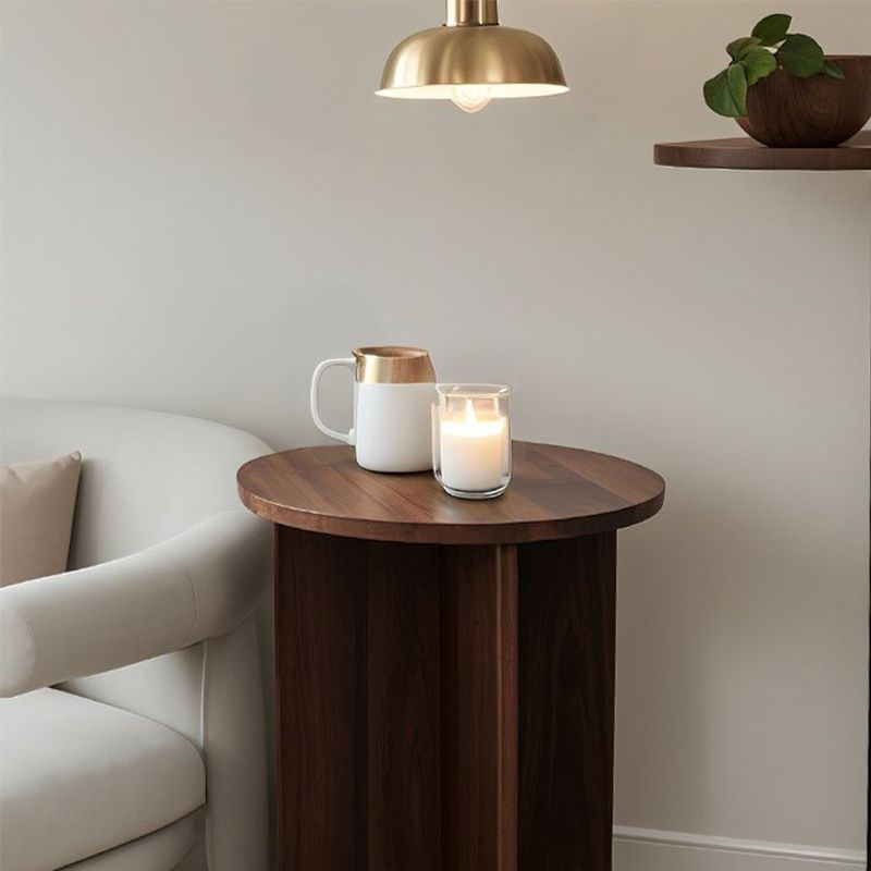 French Solid Wood Small Side Table, Small Round Antique Style Coffee Table, Sofa Coffee Table, Living Room, Bed and Breakfast Bedside Table, Side Table